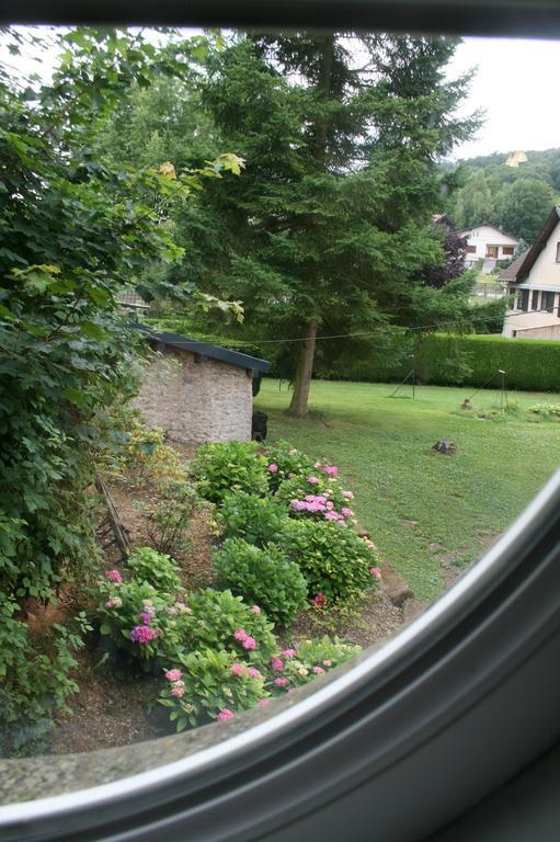 Logis Hotel Domaine Du Moulin 圣阿沃尔德 外观 照片