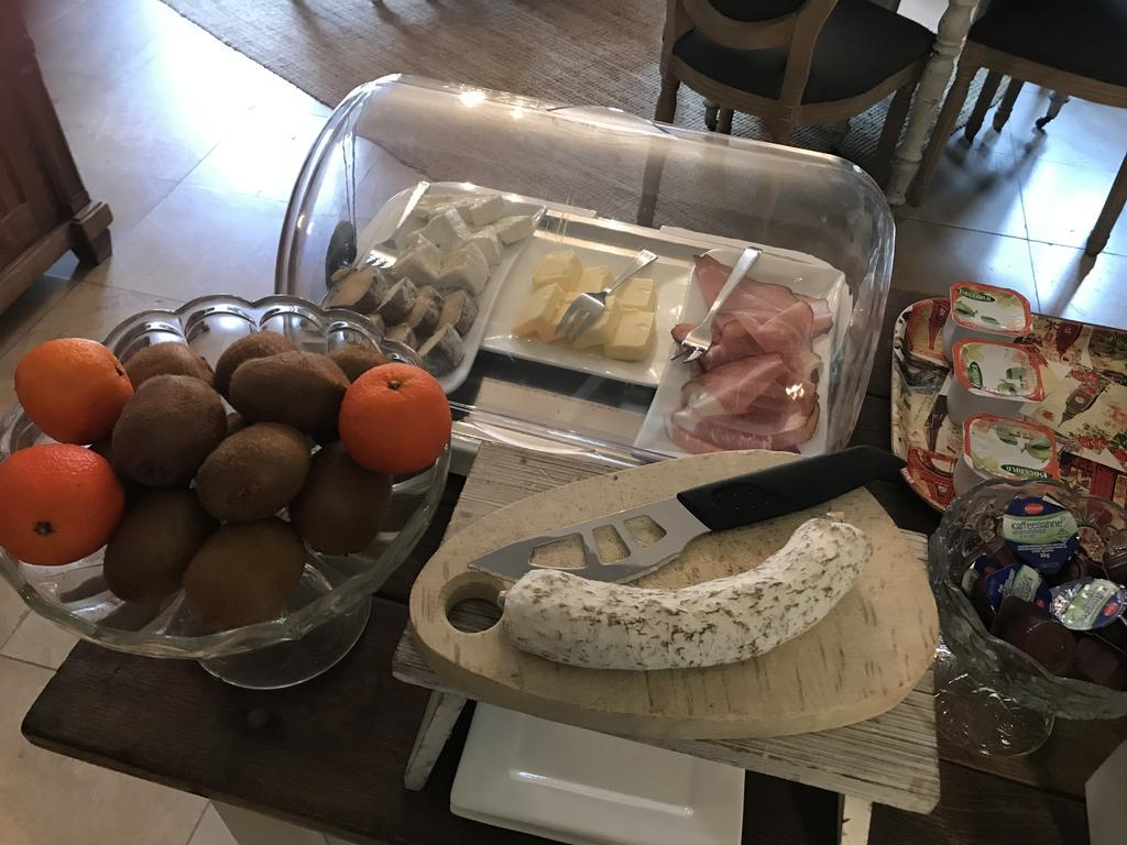 Logis Hotel Domaine Du Moulin 圣阿沃尔德 外观 照片
