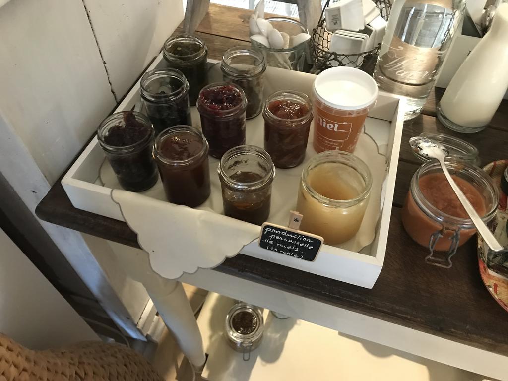 Logis Hotel Domaine Du Moulin 圣阿沃尔德 外观 照片