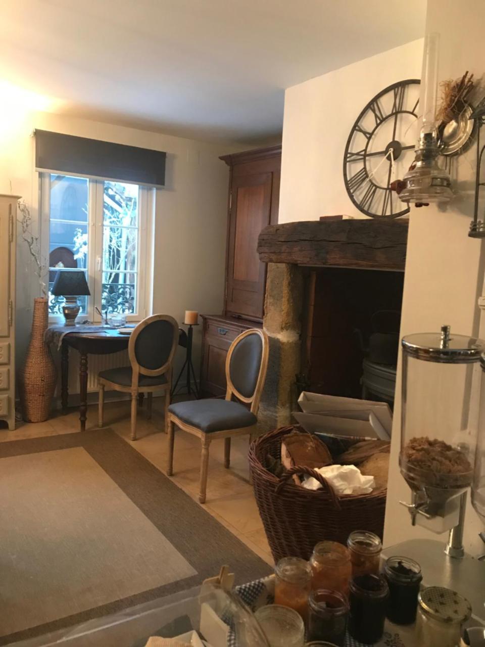 Logis Hotel Domaine Du Moulin 圣阿沃尔德 外观 照片