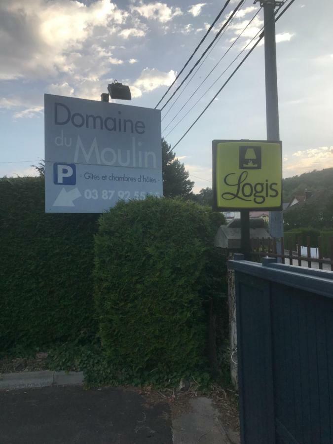 Logis Hotel Domaine Du Moulin 圣阿沃尔德 外观 照片